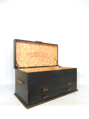Artists storage chest - storage,